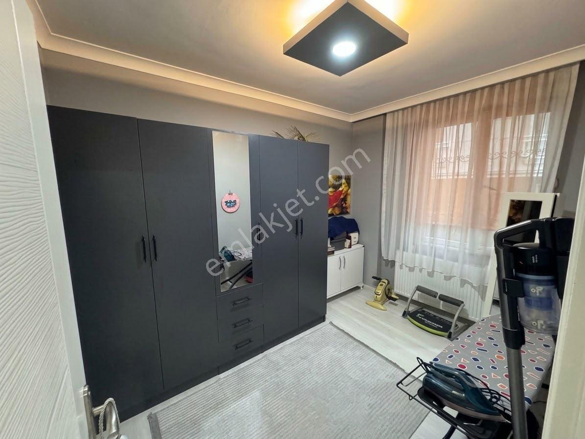 Kirazlimanı'nda Deniz Manzaralı | 120 M² Geniş 3+1 Satılık Daire — fotoğraf 12