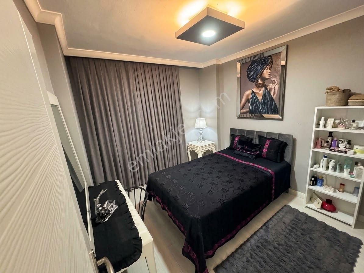 Kirazlimanı'nda Deniz Manzaralı | 120 M² Geniş 3+1 Satılık Daire — fotoğraf 14