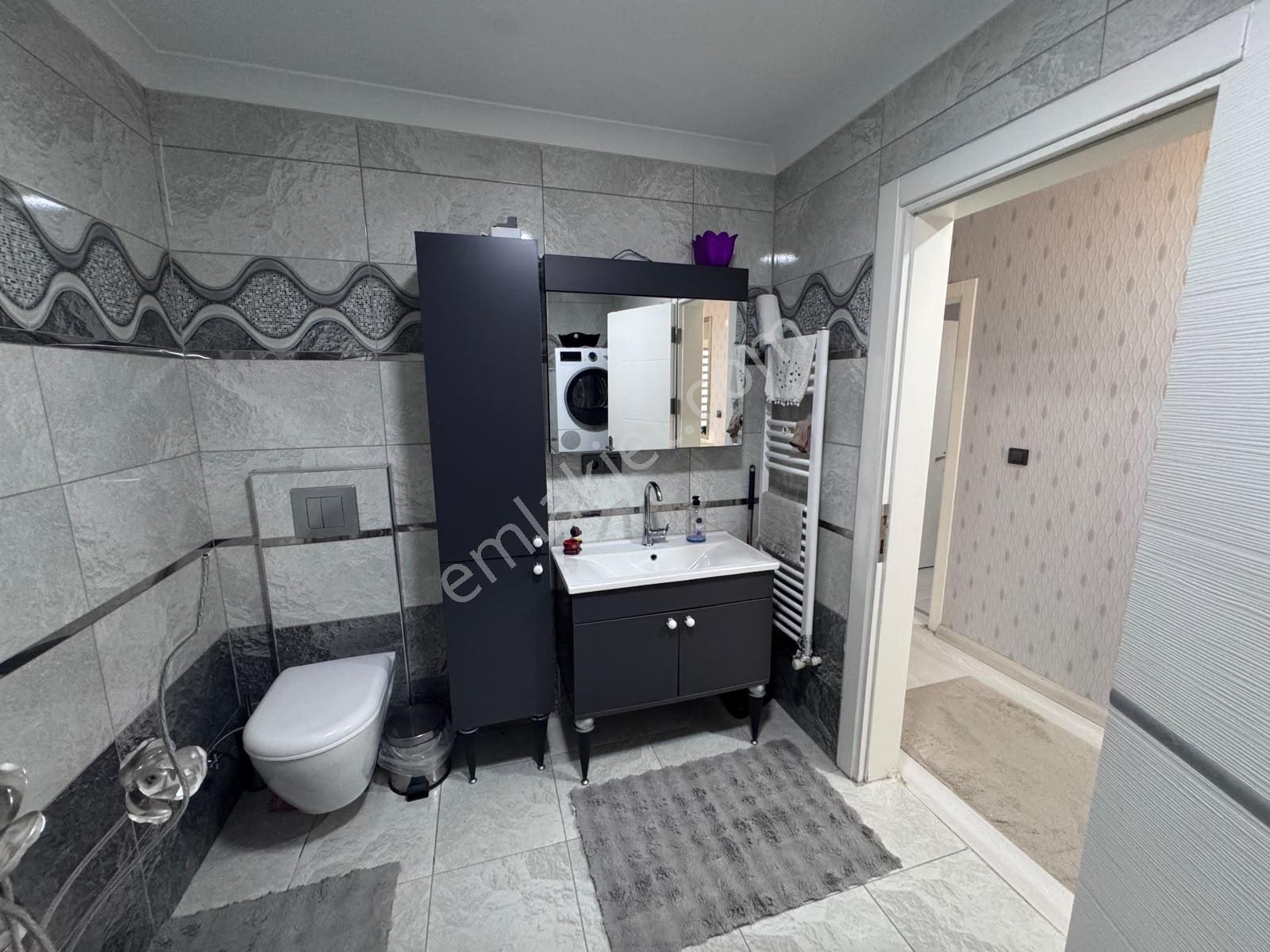 Kirazlimanı'nda Deniz Manzaralı | 120 M² Geniş 3+1 Satılık Daire — fotoğraf 17