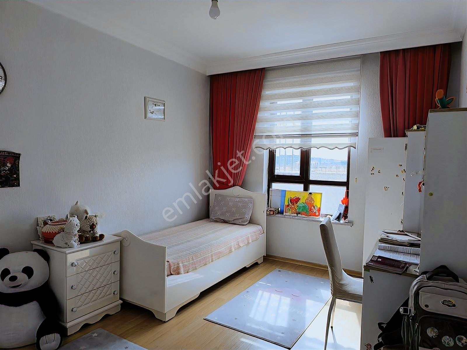 Azra Tatil Köyünde Satılık Arakat Daire.....(4+1) — fotoğraf 36