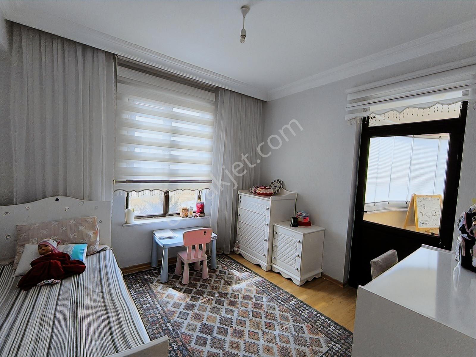 Azra Tatil Köyünde Satılık Arakat Daire.....(4+1) — fotoğraf 40