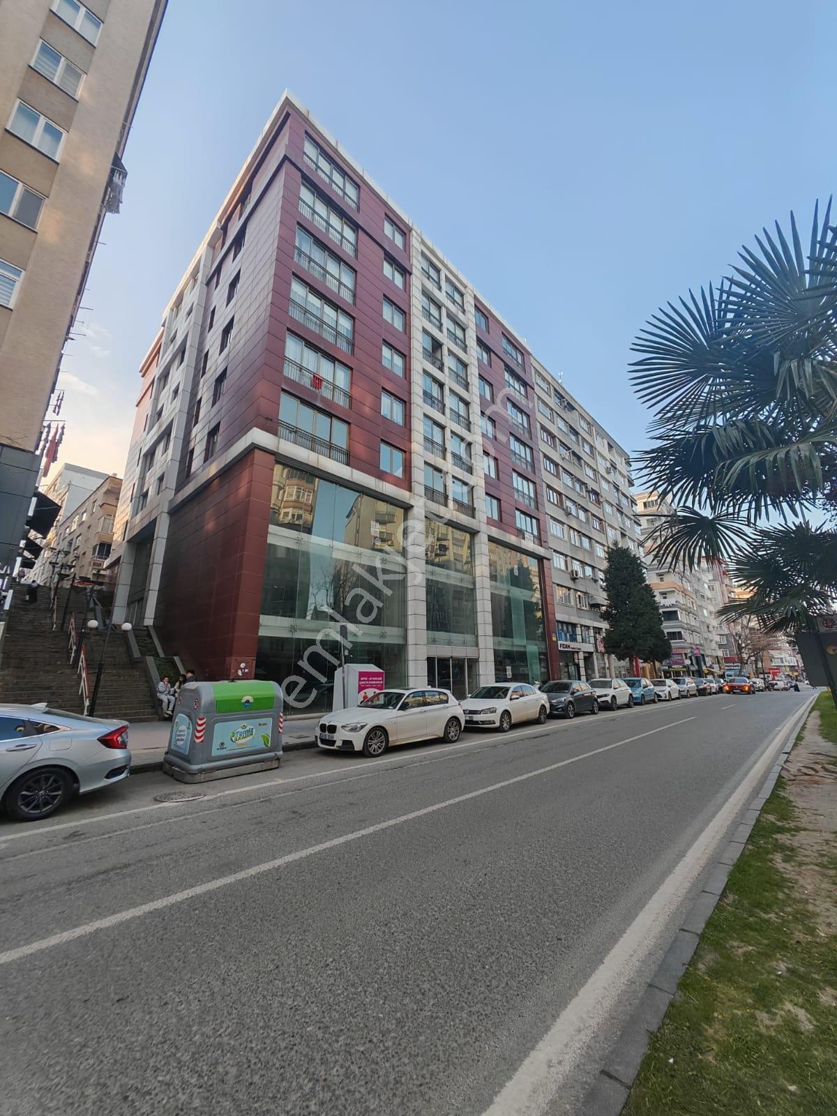 Hisar'dan 100. Yıl Bulvarına Cephe 140 M2 3+1 Geniş Daire