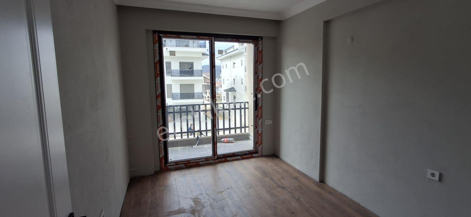 Çamköy Mahallesinde Ana Cadde Üzerinde Satılık 2+1 Daire — fotoğraf 10