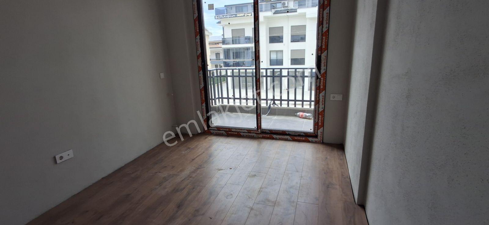 Çamköy Mahallesinde Ana Cadde Üzerinde Satılık 2+1 Daire — fotoğraf 11