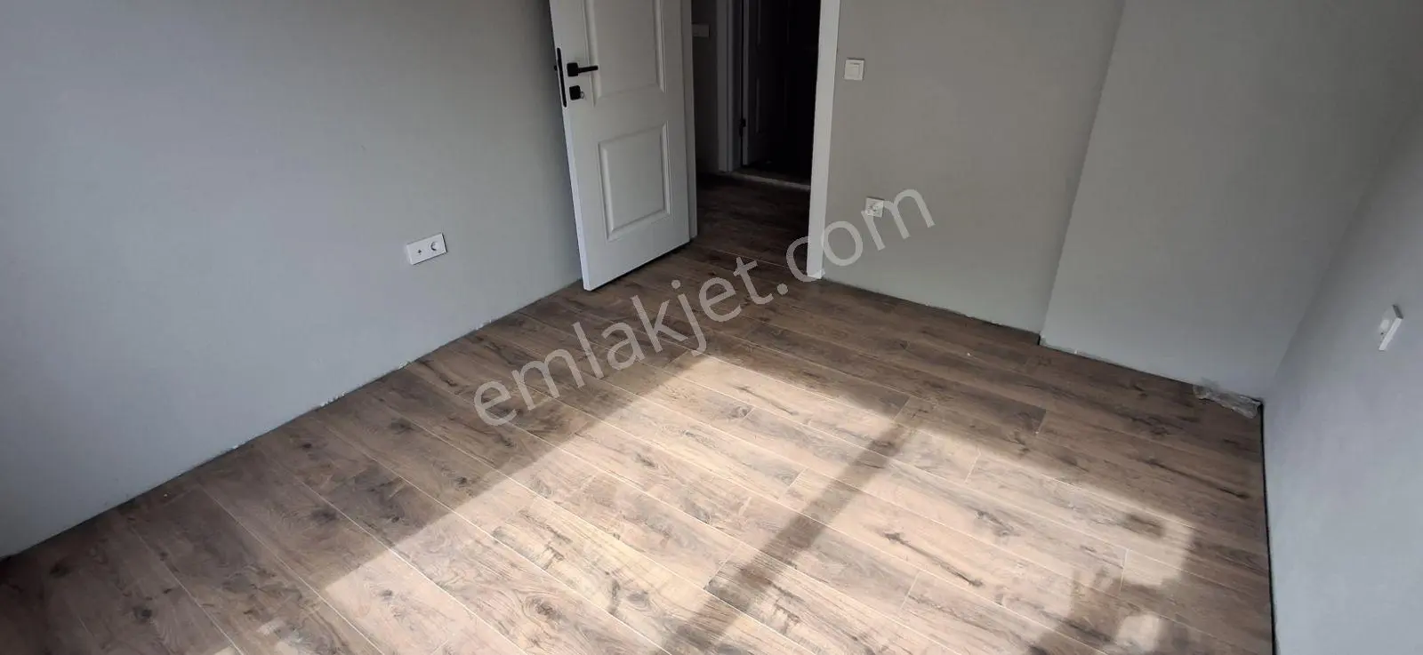 Çamköy Mahallesinde Ana Cadde Üzerinde Satılık 2+1 Daire — fotoğraf 17