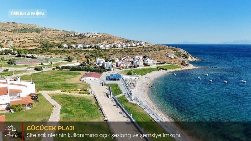 İzmir Çeşme Ovacık Denize Sıfır Nezih Site İçinde Satılık Villa — fotoğraf 2