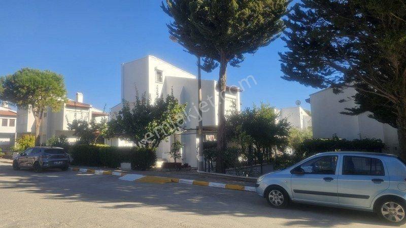 İzmir Çeşme Ovacık Denize Sıfır Nezih Site İçinde Satılık Villa — fotoğraf 6