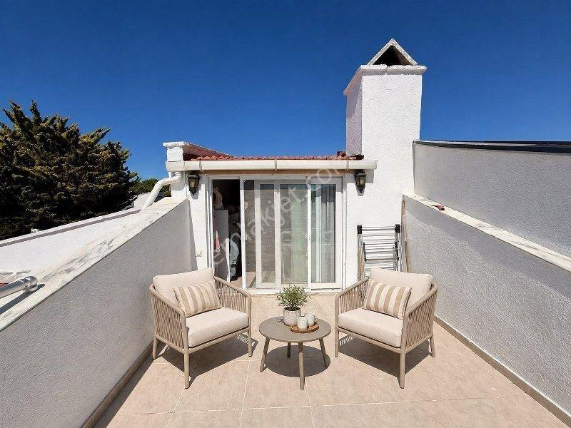 İzmir Çeşme Ovacık Denize Sıfır Nezih Site İçinde Satılık Villa — fotoğraf 16