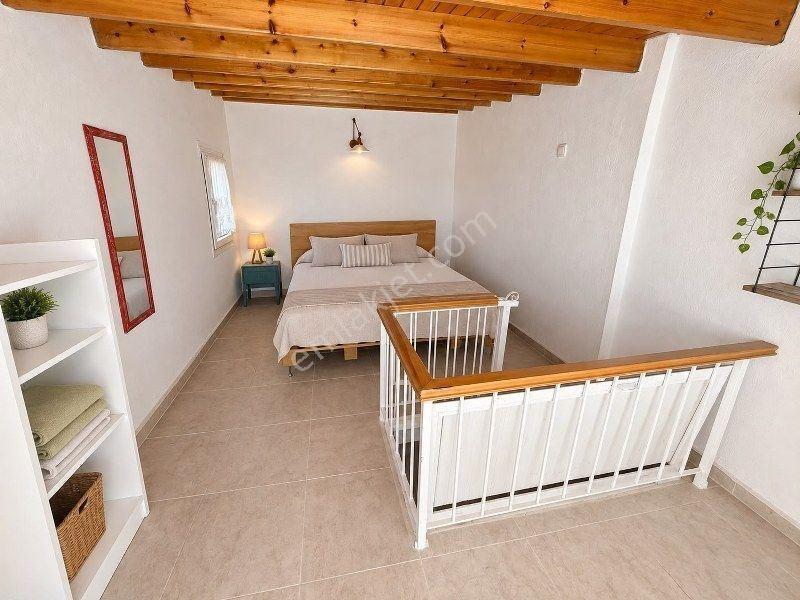 İzmir Çeşme Ovacık Denize Sıfır Nezih Site İçinde Satılık Villa — fotoğraf 23