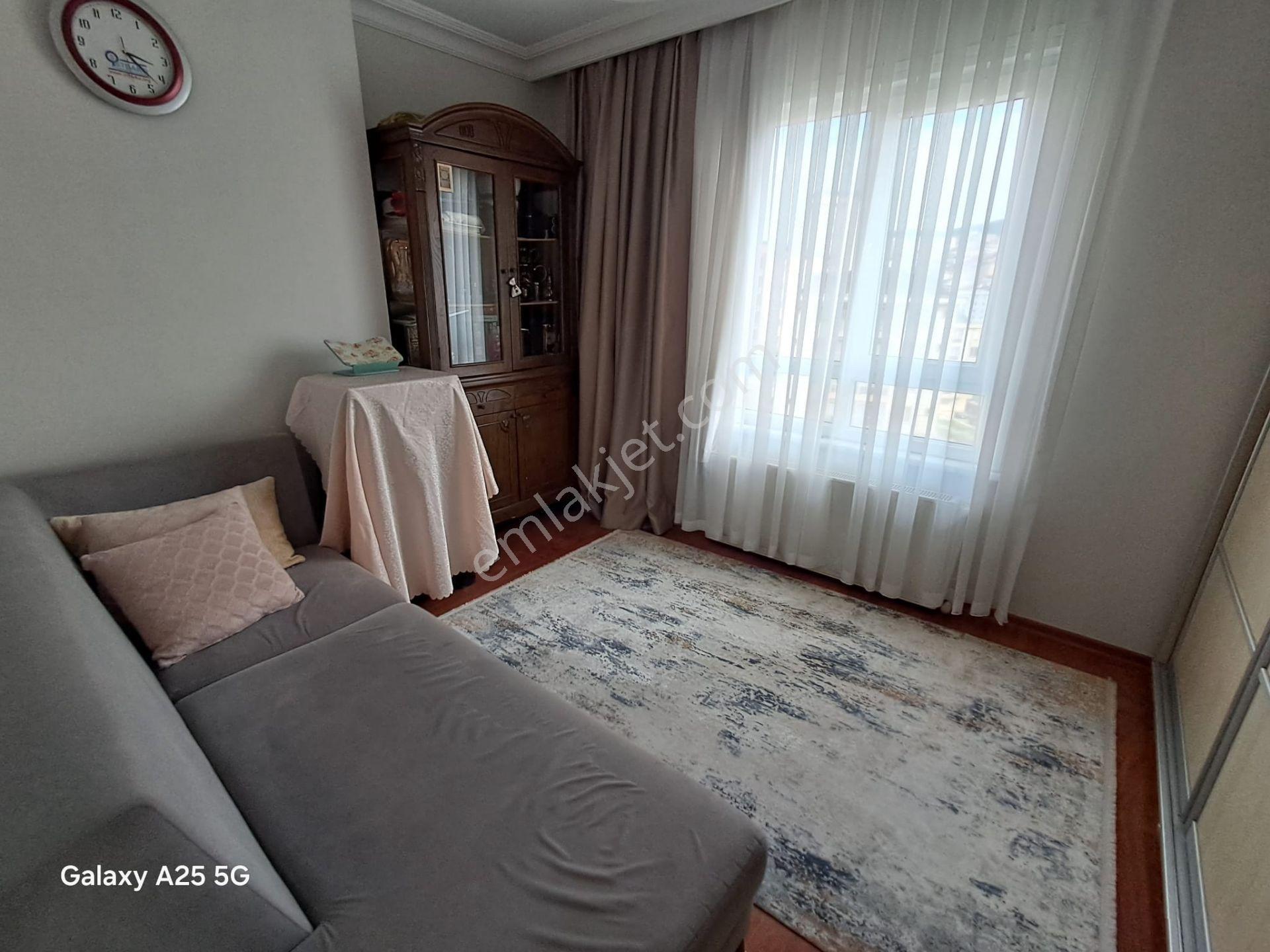 Ataşehir İnönüde Teraslı,masrafsız 250m2 5+2 Dubleks Daire — fotoğraf 13