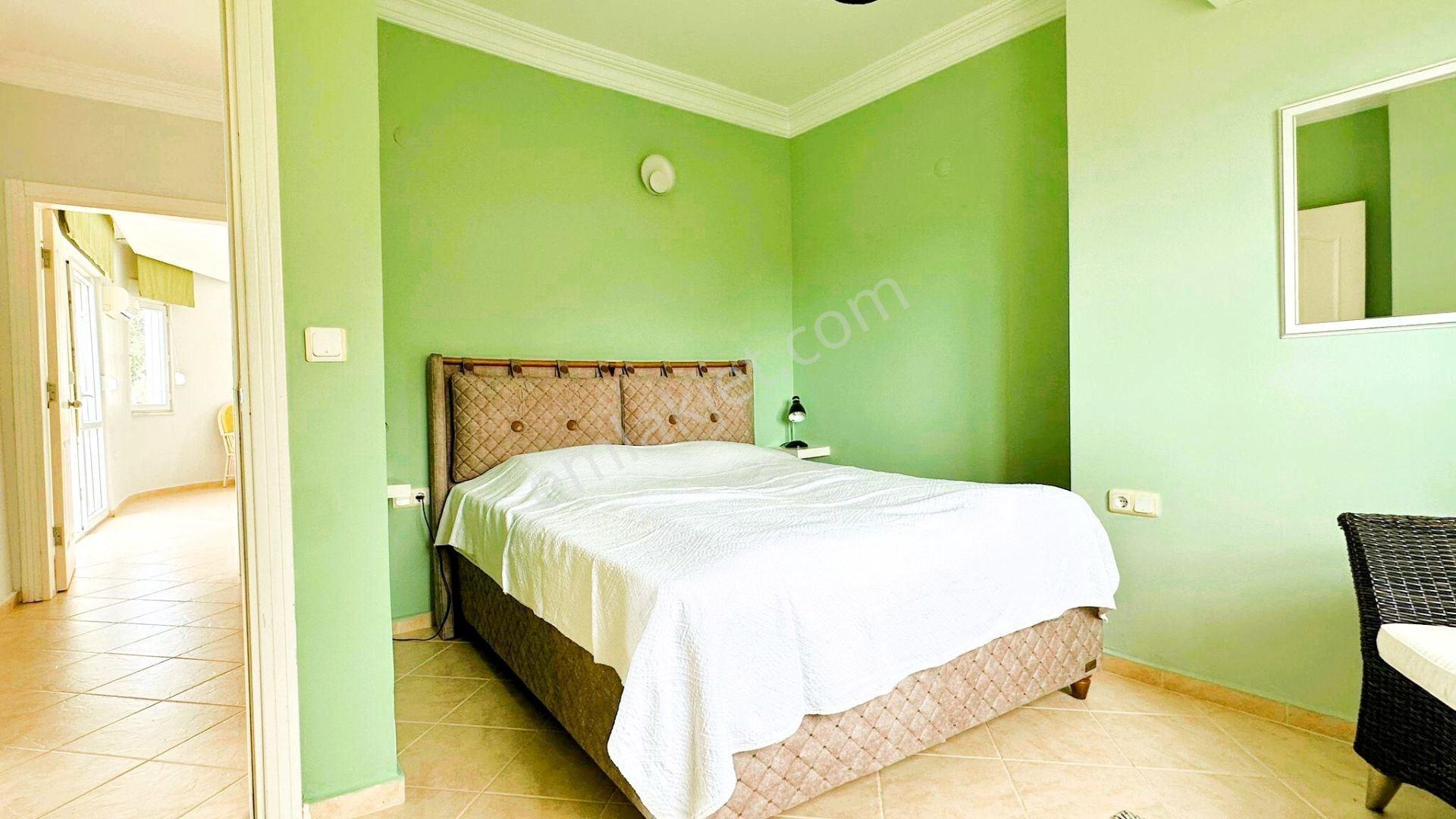 Alanya Mahmutlar’da Doğayla İç İçe, Denize Yakın 4+1 Lüks Villa — fotoğraf 12