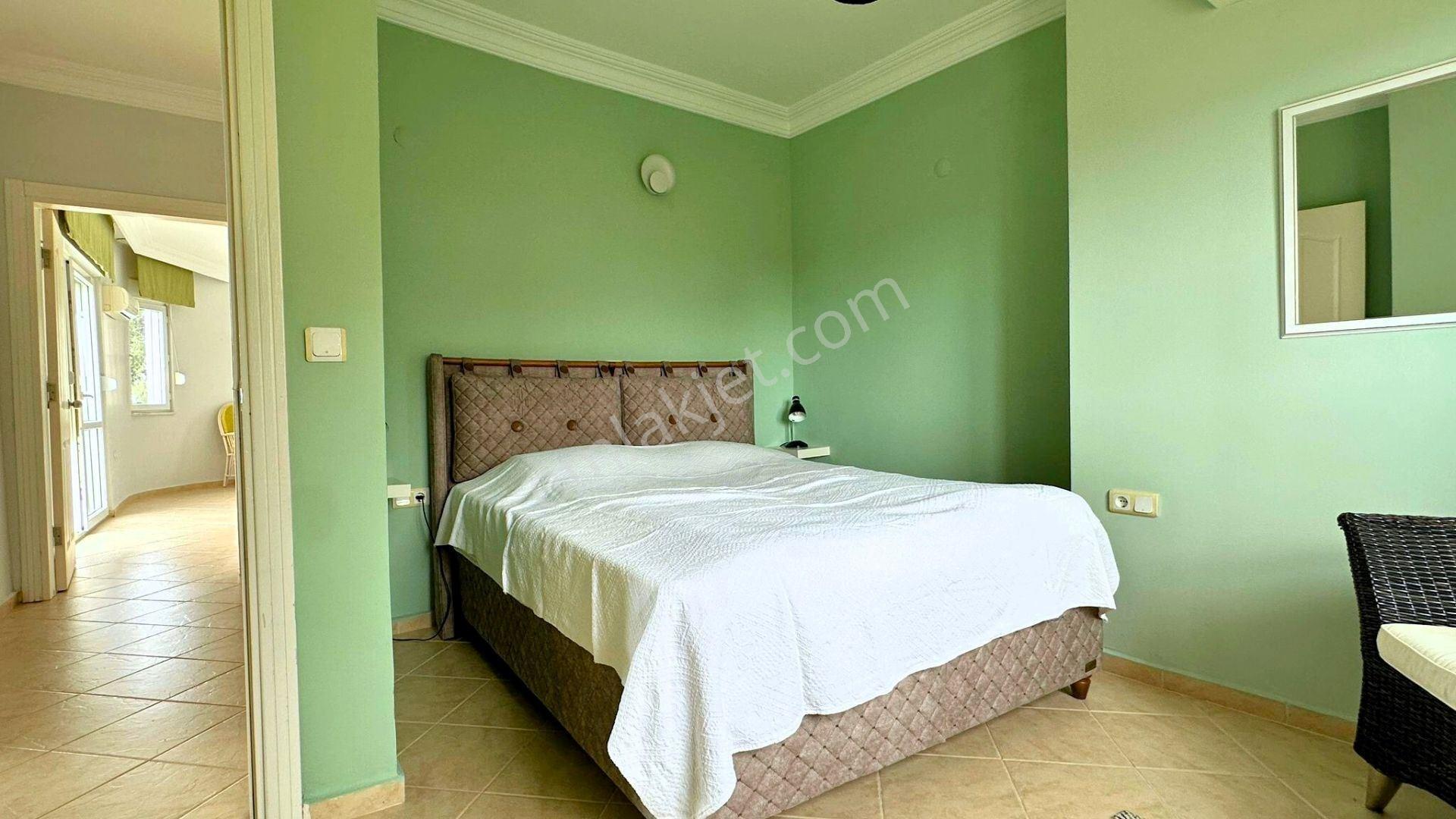 Alanya Mahmutlar’da Doğayla İç İçe, Denize Yakın 4+1 Lüks Villa — fotoğraf 13