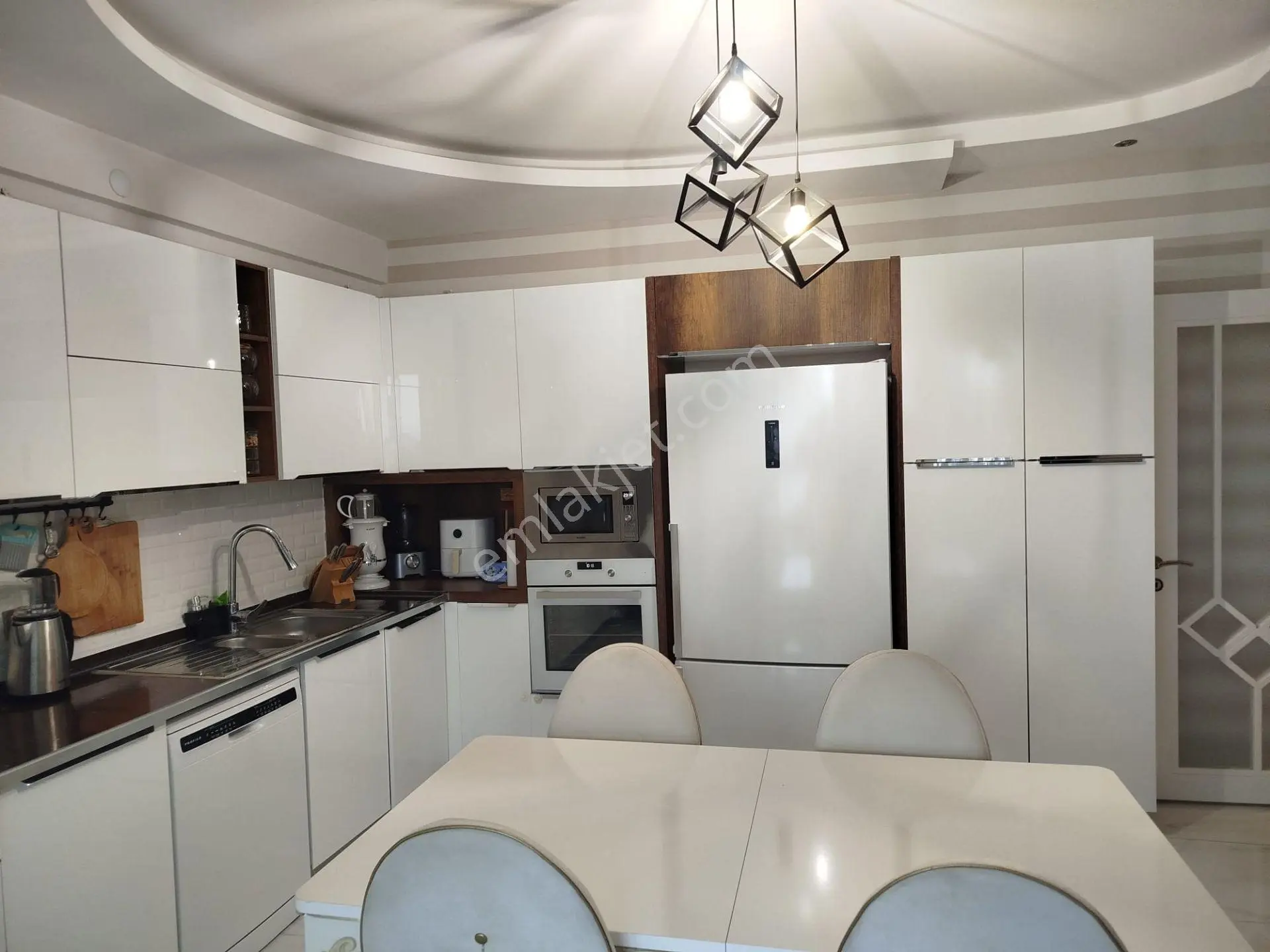 W,nstown Civarı Havuzlu 3.5+1 Satılık Lüks Daire