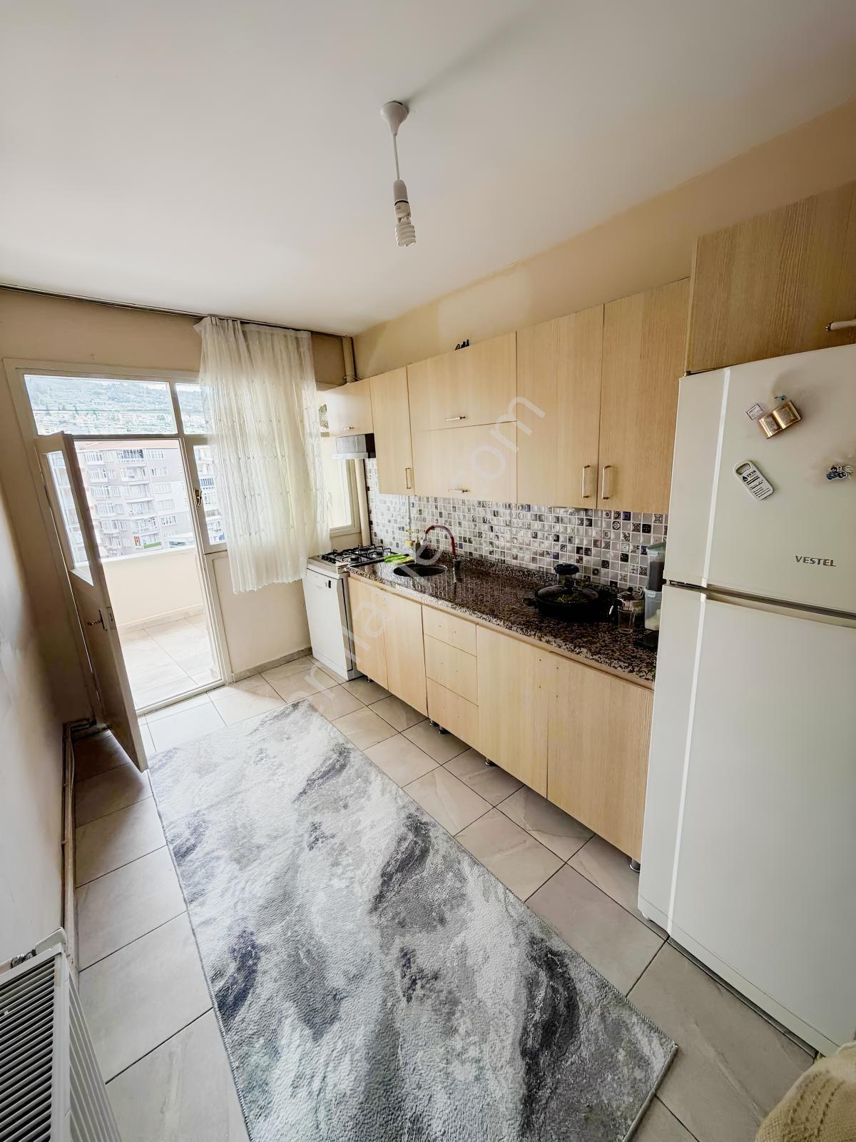 Rota'dan Karamürsel Salı Pazarı Girişinde Satılık 3+1 Daire! — fotoğraf 5