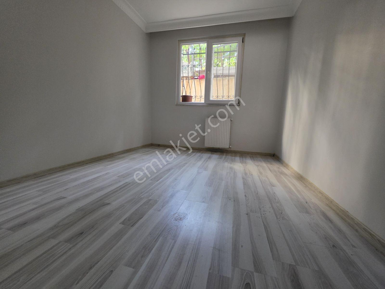 Satılık 2+1 Ön Cephe Yüksek Camlı Giriş Gibi Bahçe Katı — fotoğraf 7