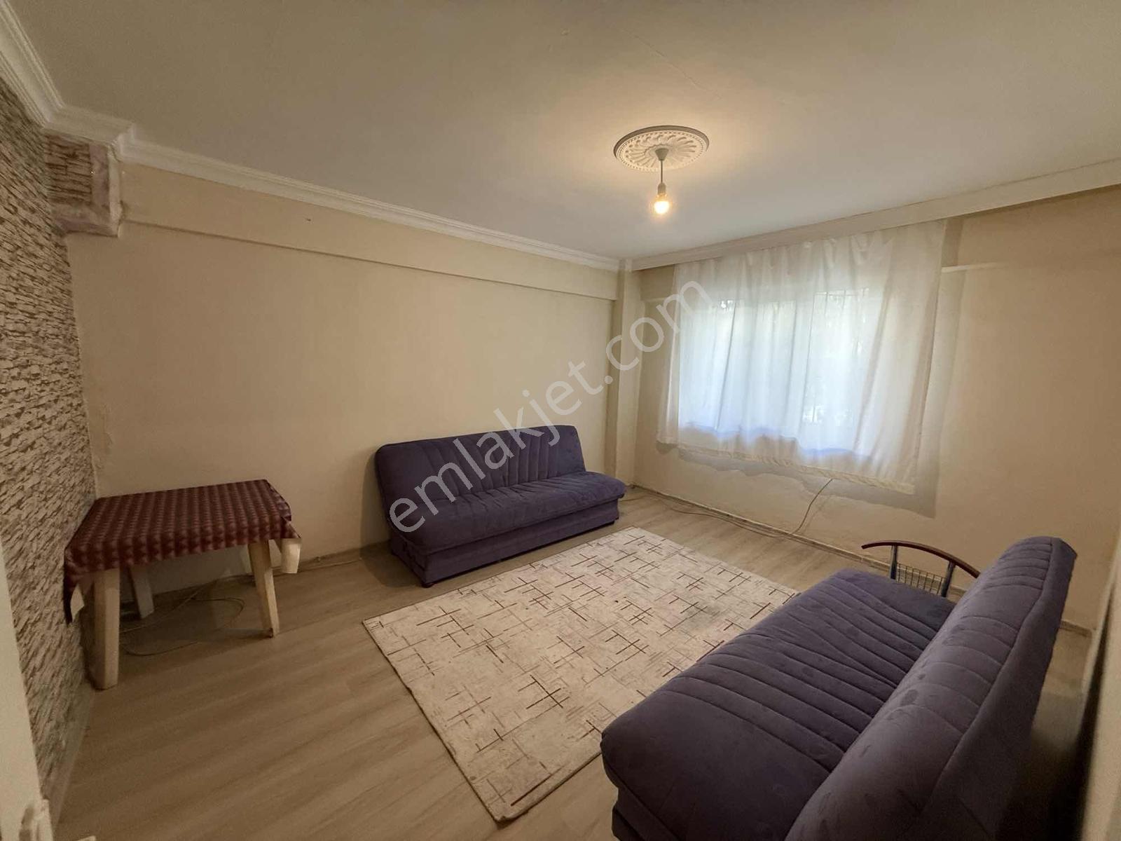 Bu Fırsat Kaçmaz Çarşı Merkezde 2+1 85 M2 Daire