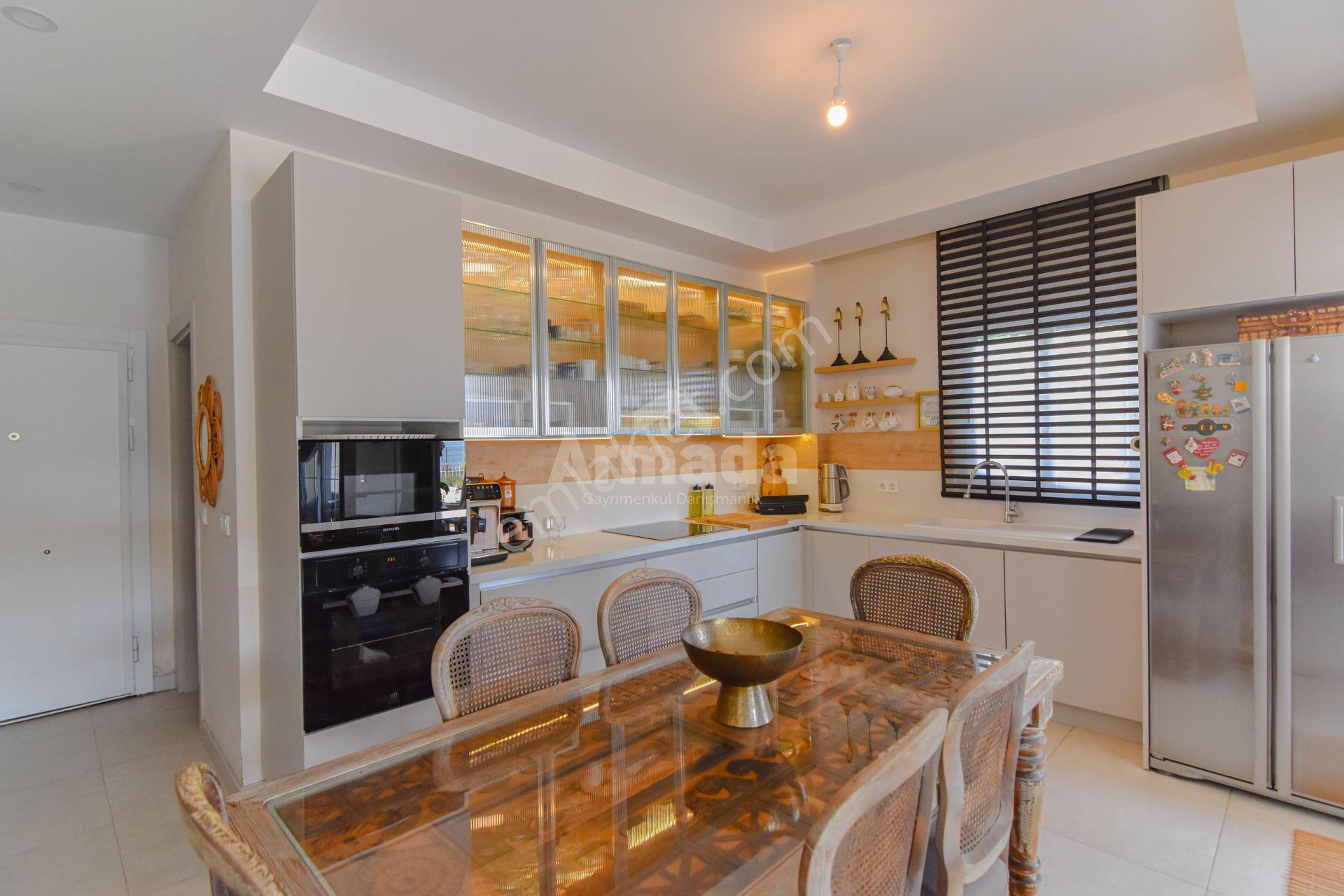 Kuşadası Değirmendere Avm Bölgesinde Özel Havuzlu 3+1 Villa — fotoğraf 5