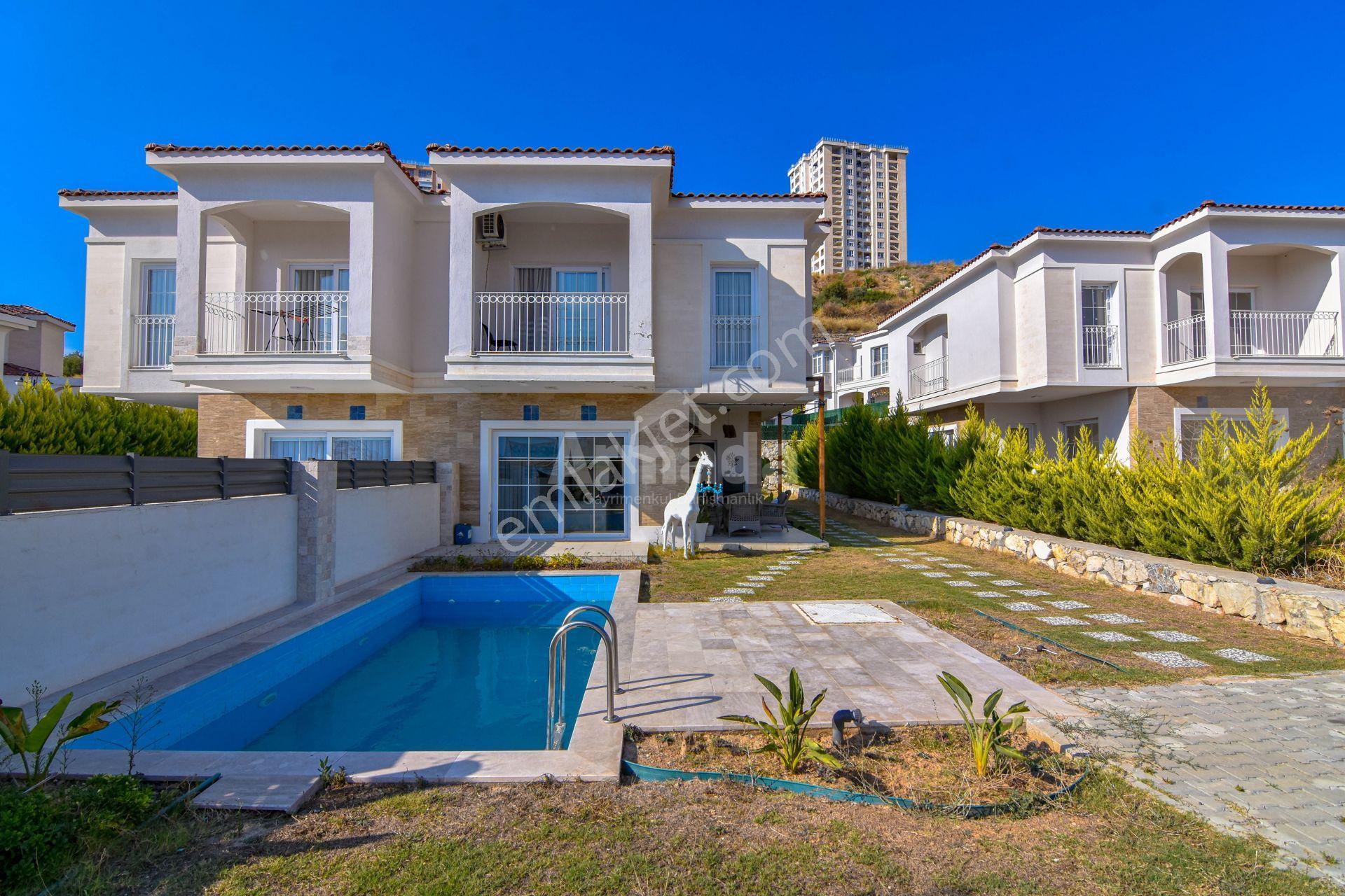 Kuşadası Değirmendere Avm Bölgesinde Özel Havuzlu 3+1 Villa — fotoğraf 35
