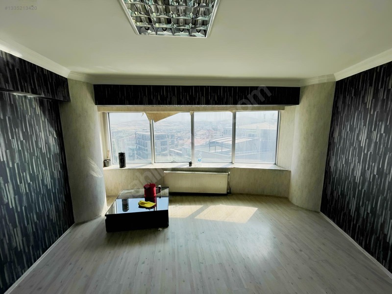 Kardeşler Emlaktan Gazicaddesi Belediyeişmerkezi Ofis Acilsatlık — fotoğraf 8