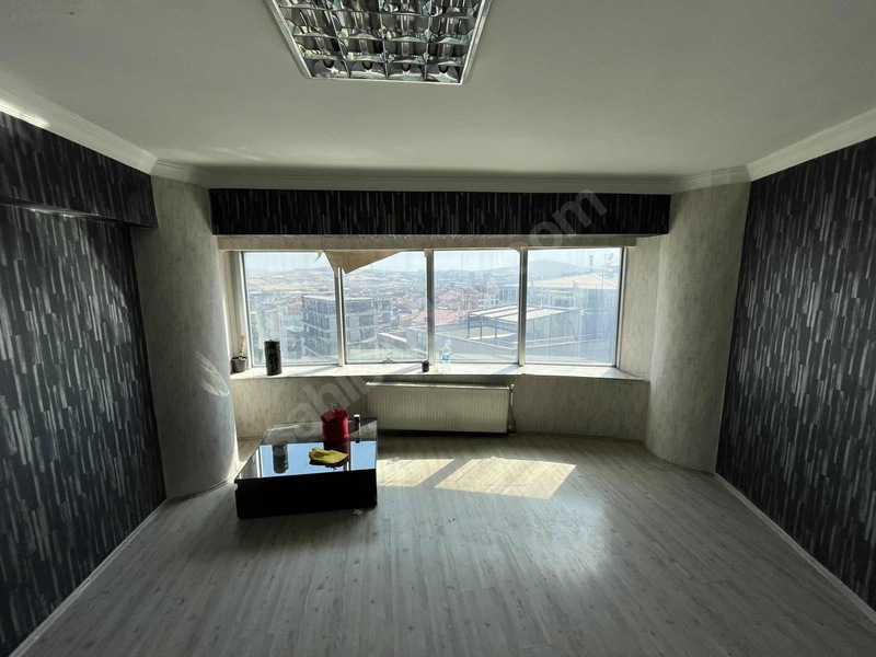 Kardeşler Emlaktan Gazicaddesi Belediyeişmerkezi Ofis Acilsatlık — fotoğraf 18
