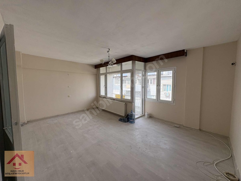 Tarihi Asansöre 5 Dk Cadde Üzeri 2+1 Kiralik Daire — fotoğraf 2