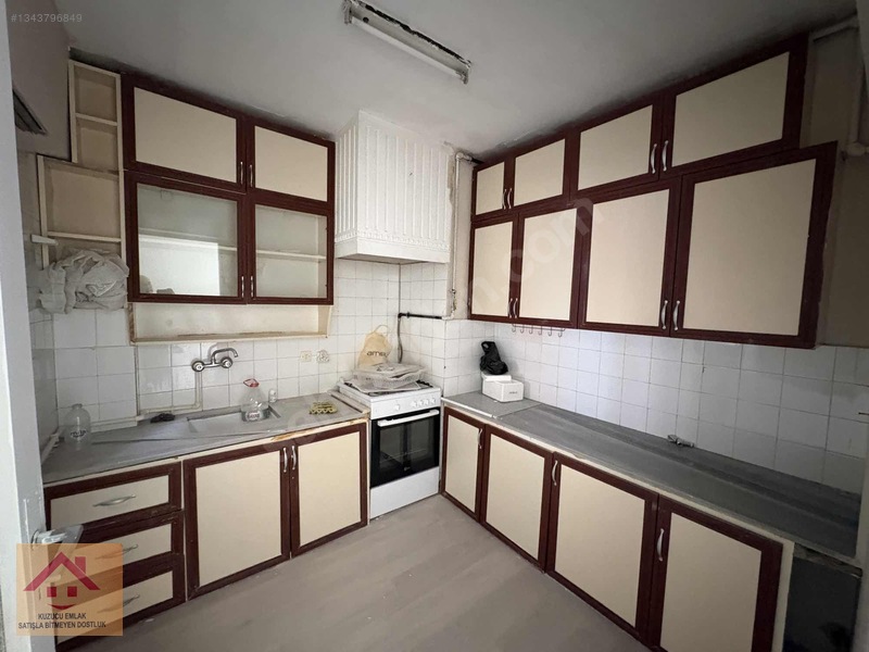 Tarihi Asansöre 5 Dk Cadde Üzeri 2+1 Kiralik Daire — fotoğraf 8