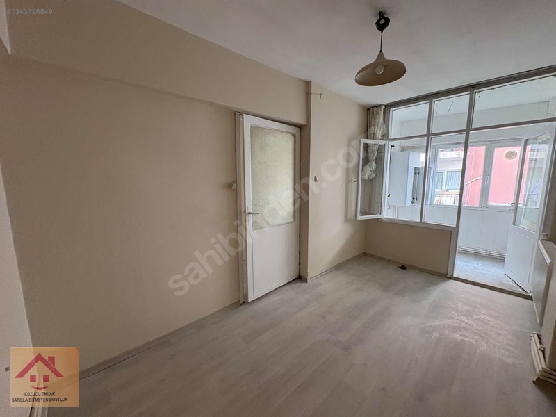 Tarihi Asansöre 5 Dk Cadde Üzeri 2+1 Kiralik Daire — fotoğraf 18