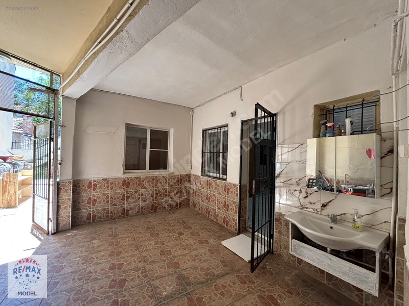 Çiğli Köyiçinde 2+1 Kiralık Daire | Giriş Kat, Balkonlu, Boş — fotoğraf 6