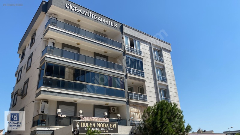 Menderes Cüneytbey'de Satılık 3+1 Daire, 128m², 3 Cepheli — fotoğraf 2