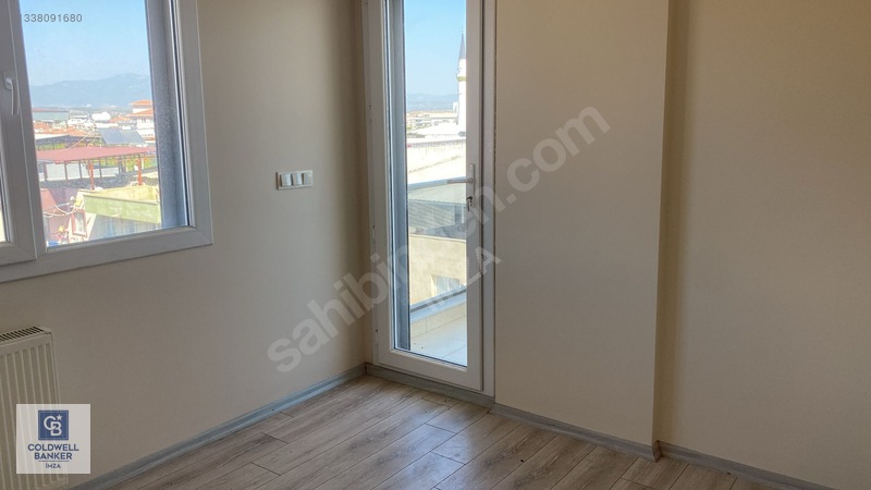 Menderes Cüneytbey'de Satılık 3+1 Daire, 128m², 3 Cepheli — fotoğraf 12