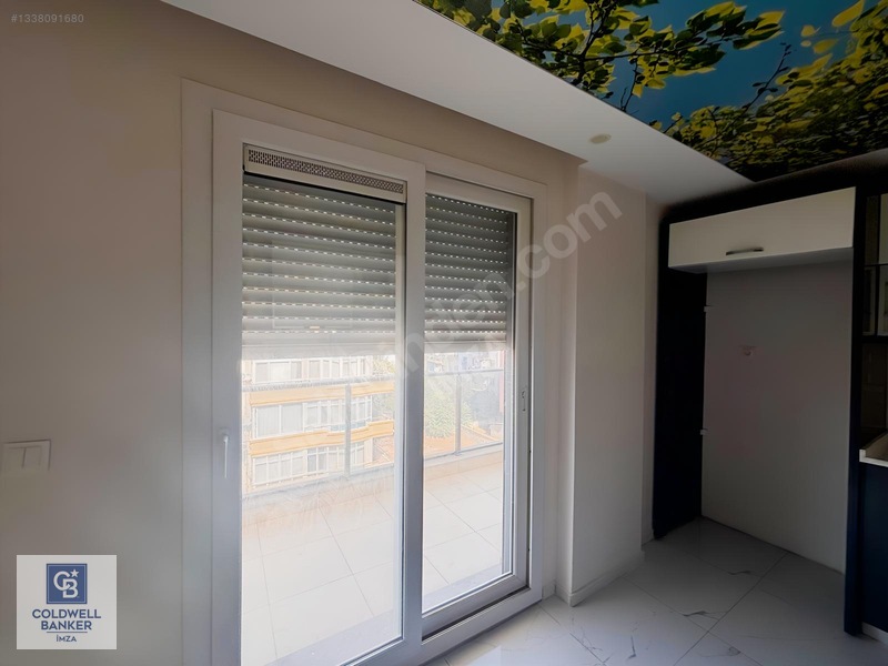 Menderes Cüneytbey'de Satılık 3+1 Daire, 128m², 3 Cepheli — fotoğraf 34