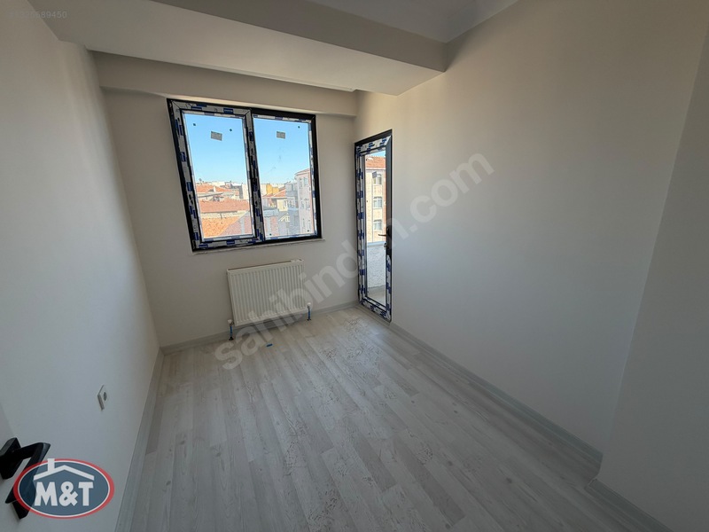 Güngören'de Sıfır Binada 3+1 4. Katta Köşe Başı Satılık Daire — fotoğraf 21
