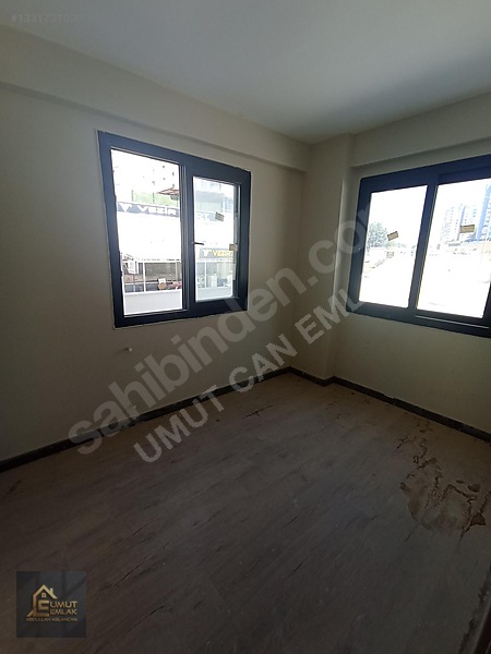 Ana Cadde Üzerinde Geniş Oturumlu Yatay Mimari 1+1 Daire — fotoğraf 4