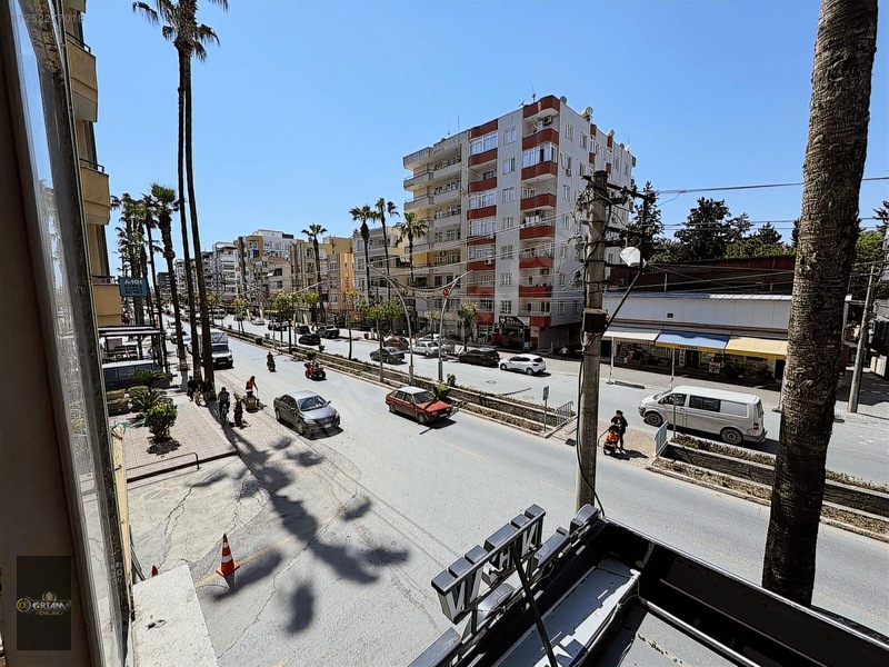 Ortam Emlak'tan Kiralık Çarşı Merkezde Eşyalı 3+1 Daire — fotoğraf 2