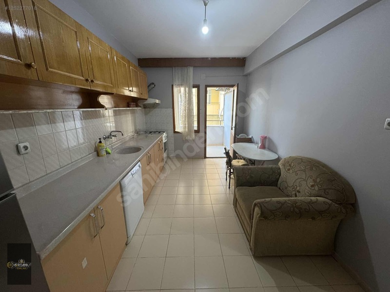 Ortam Emlak'tan Kiralık Çarşı Merkezde Eşyalı 3+1 Daire — fotoğraf 11