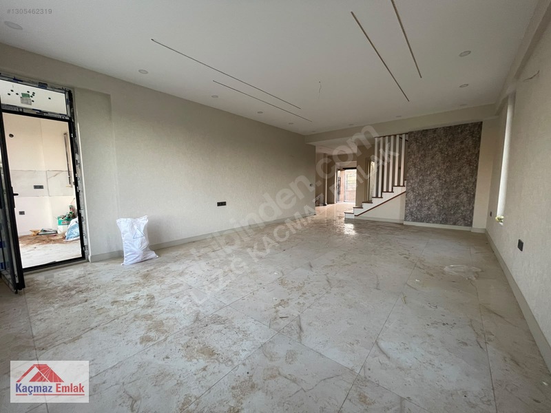 Kaçmaz Emlak'tan Hilalkent'te Satılık Fırsat Lüks Villa ! — fotoğraf 9