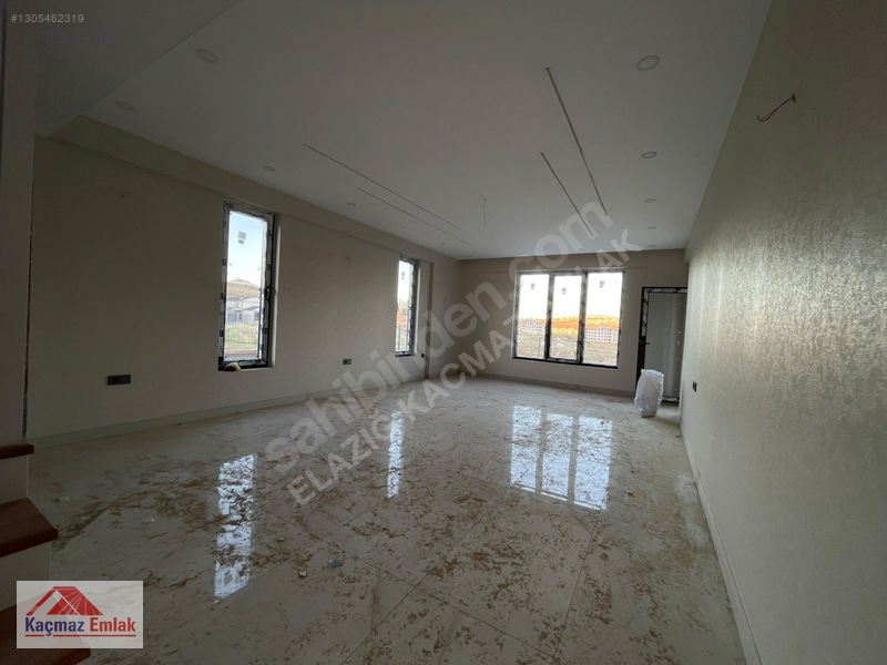 Kaçmaz Emlak'tan Hilalkent'te Satılık Fırsat Lüks Villa ! — fotoğraf 11