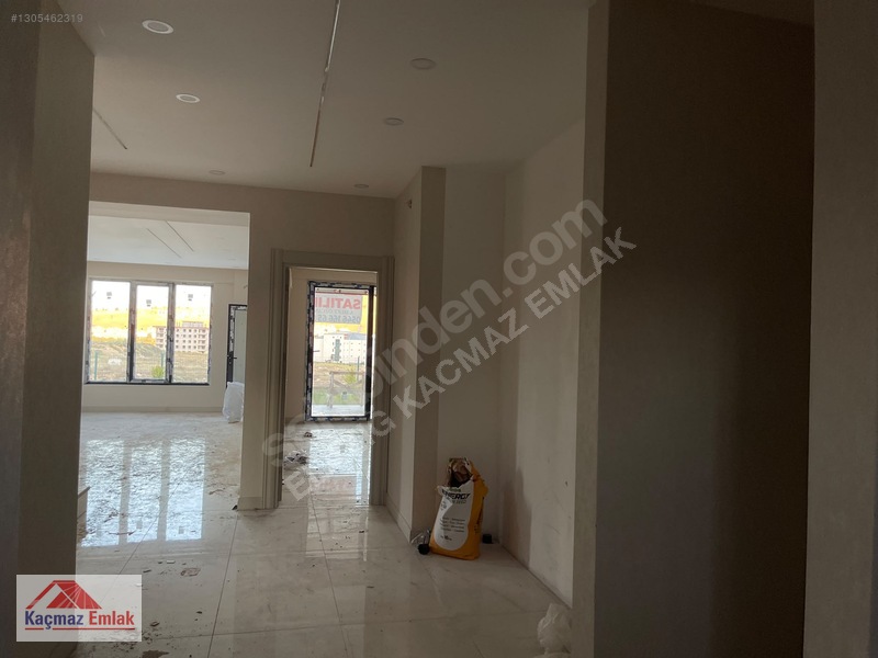 Kaçmaz Emlak'tan Hilalkent'te Satılık Fırsat Lüks Villa ! — fotoğraf 32