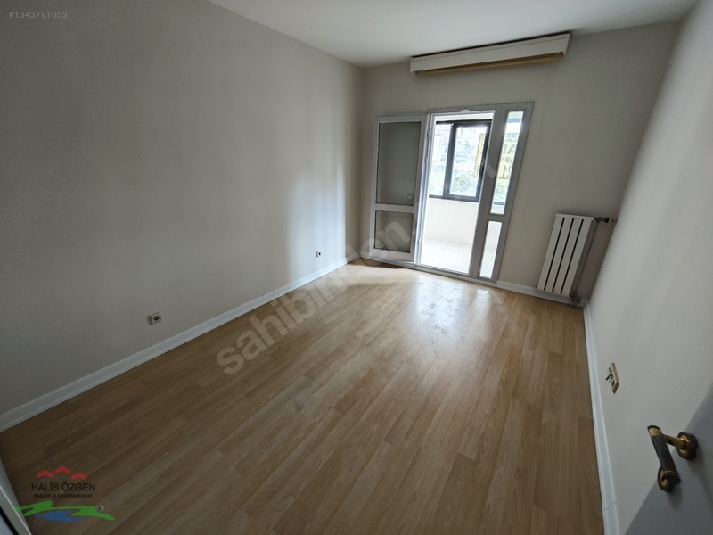 Bahçeşehir Merkezde Bakımlı B Tipi 3+1 Kiralık Daire — fotoğraf 6