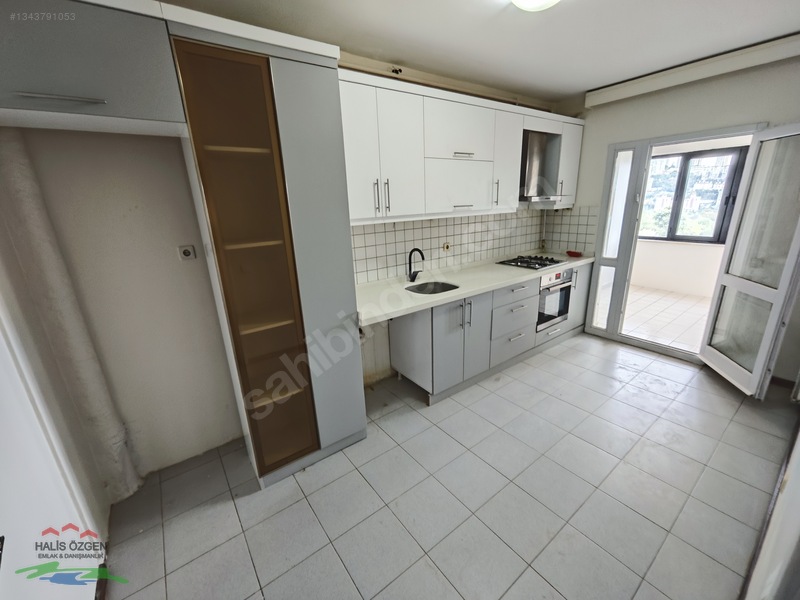 Bahçeşehir Merkezde Bakımlı B Tipi 3+1 Kiralık Daire — fotoğraf 8