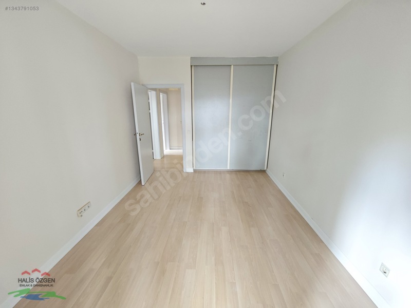 Bahçeşehir Merkezde Bakımlı B Tipi 3+1 Kiralık Daire — fotoğraf 12