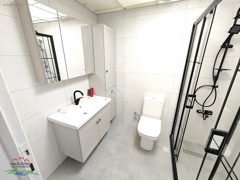 Bahçeşehir Merkezde Bakımlı B Tipi 3+1 Kiralık Daire — fotoğraf 21