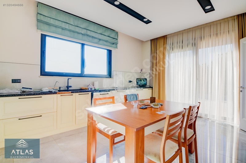 Döşemealtı Bahçeyaka'da Atatürk Cad. 100 Mt Yakınında 4+1 Villa — fotoğraf 7