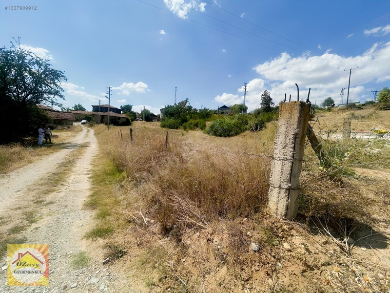 Özevimden Şehre Yakın Taşköprü Yolu Üzerinde Samanlık Ve Arsa — fotoğraf 11