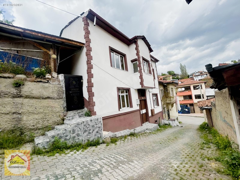 Özevimden Çarşı Merkezinde İki Katlı Doğalgazlı Müstakil Ev — fotoğraf 4