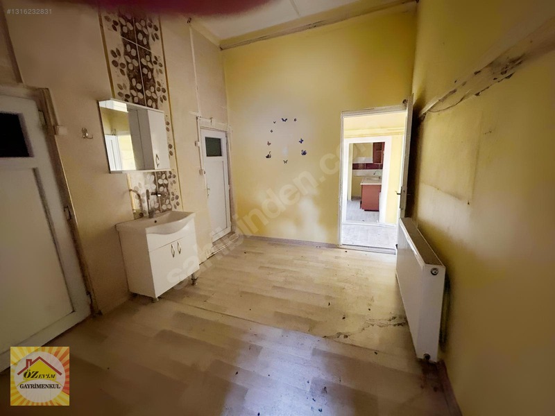 Özevimden Çarşı Merkezinde İki Katlı Doğalgazlı Müstakil Ev — fotoğraf 31
