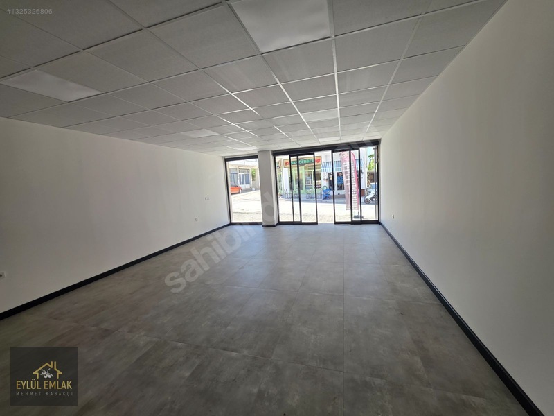 Mumcular Merkezde 100 M2 Kiralık Dükkan