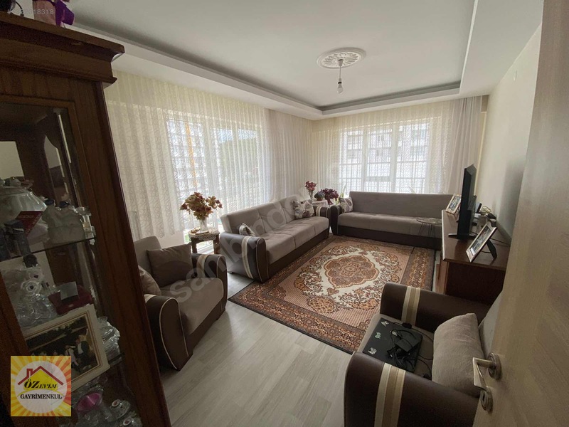 Özevimden Kuzeykentte Site İçerisinde Satılık Otoparklı 3+1 — fotoğraf 8