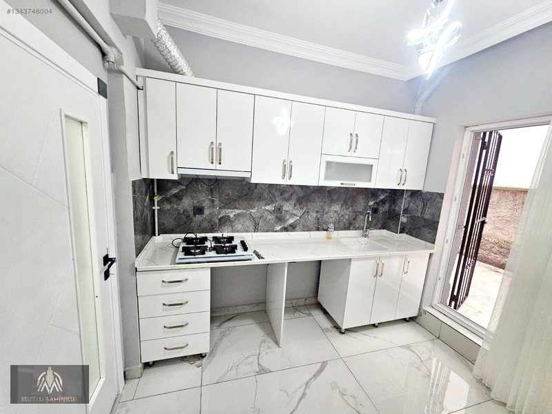 Abidinpaşa Giriş Kat Ön Cephe Bağımsız Full Yapılı 2+1daire — fotoğraf 3