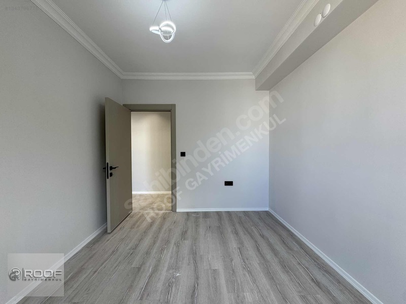 Sütlüce Mahallesinde Park Manzaralı 2+1 Daireler — fotoğraf 16